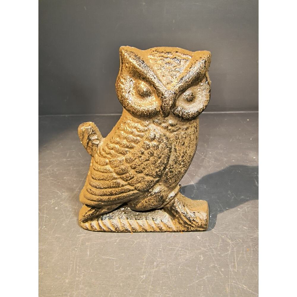 1465.  Cast Iron Owl Figurine Door Stop